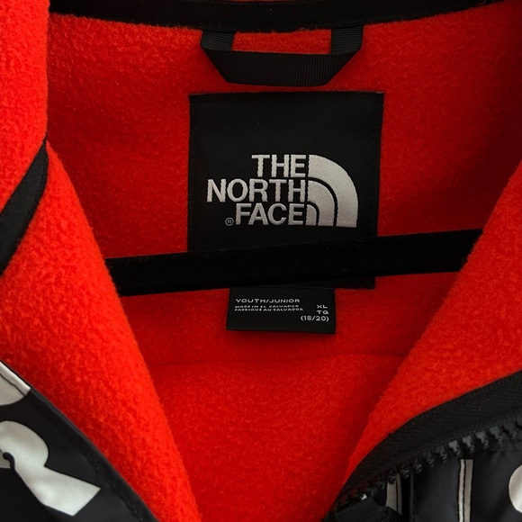TNF Snow Jacket XL (youth) Denali Red (18/20) - Picture 3 of 6